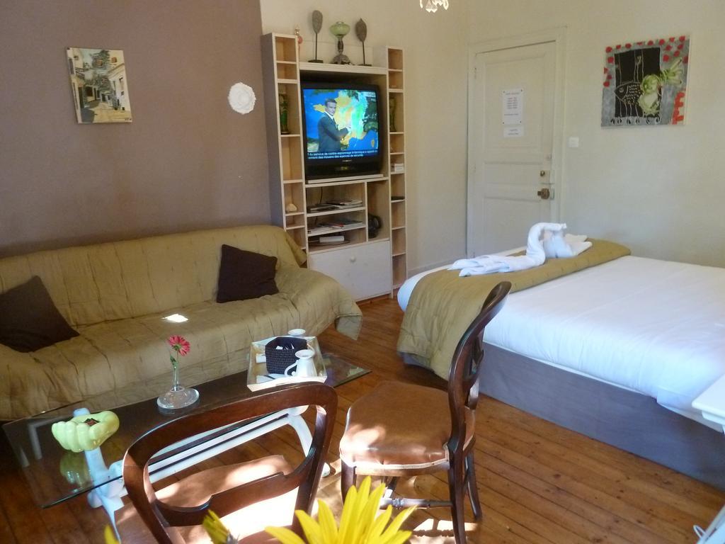 Chambre D'Hotes "Le Village" Villenouvelle Værelse billede